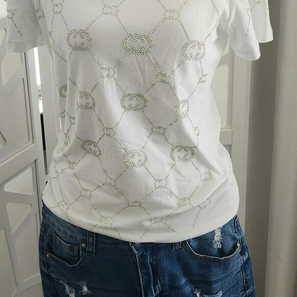 T-Shirt - Picture 3 of 4